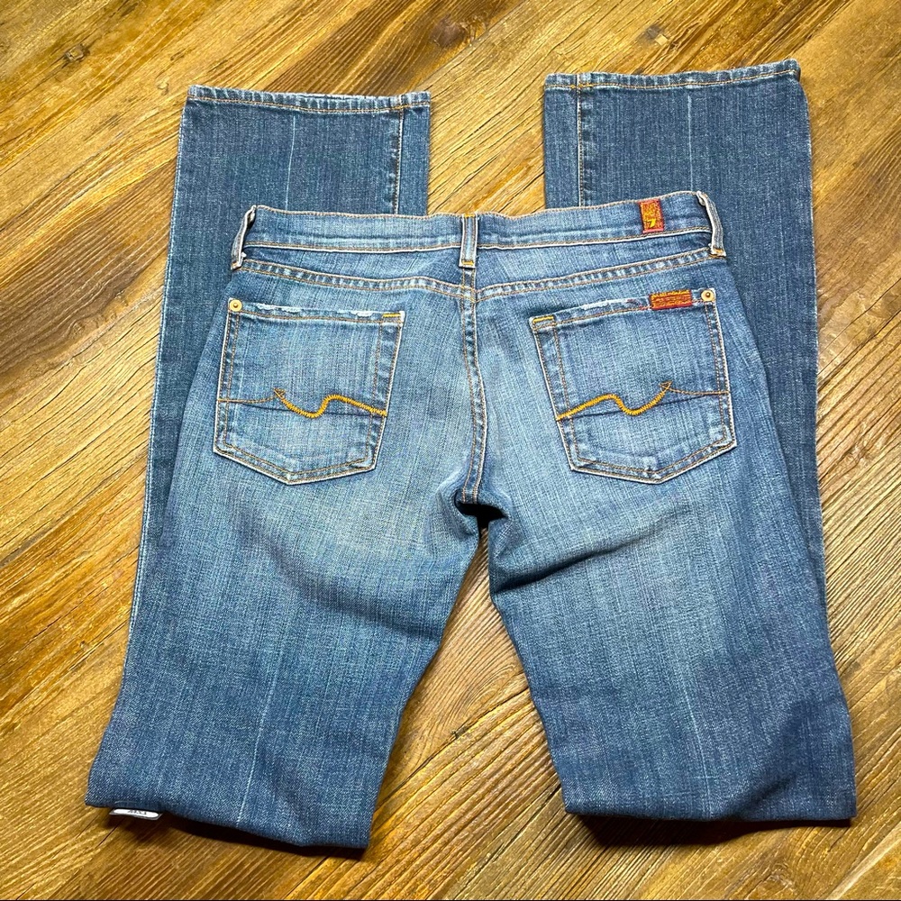 NEW ~ 7 For All Mankind Classic Dark Wash Boot Cut Jeans Women’s Size 27